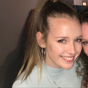 Meet your Posher, Zoe